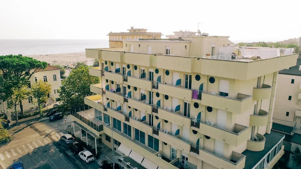 Hotel Beverly Rimini 3*,