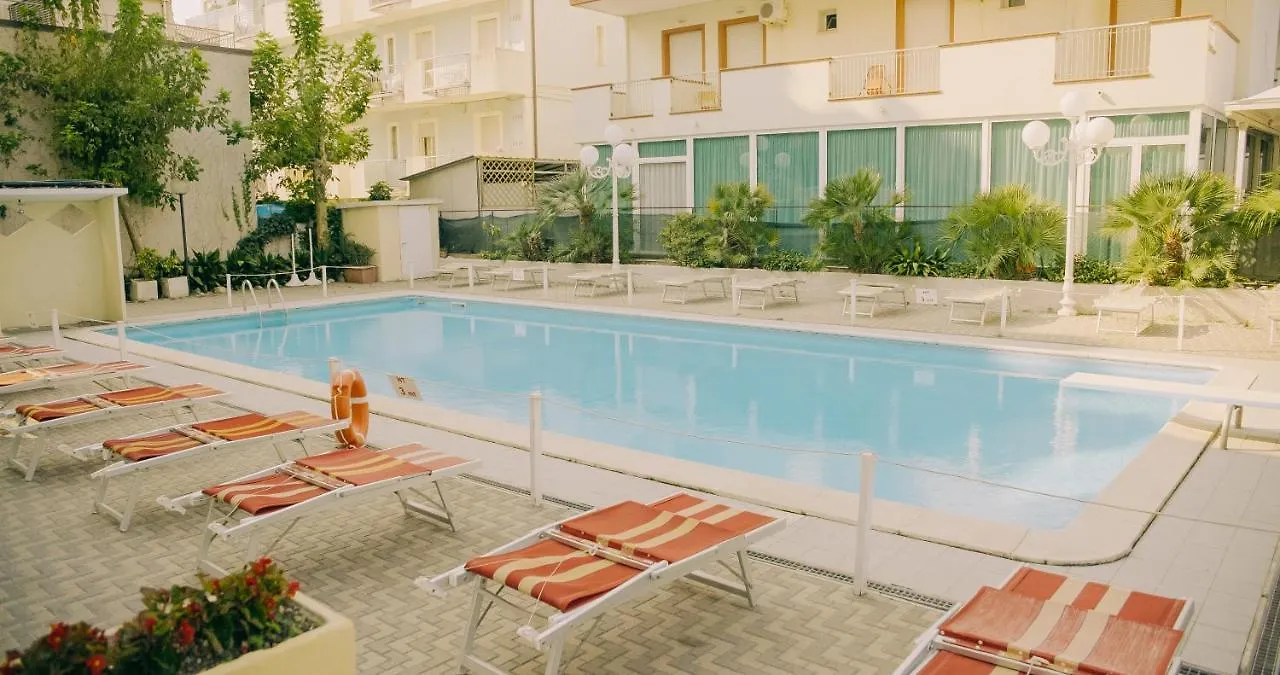 Hotel Beverly Rimini 3*,