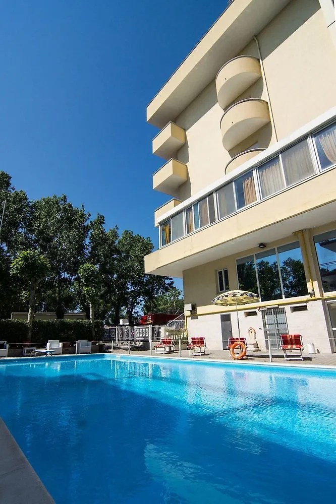 Hotel Beverly Rimini 3*,